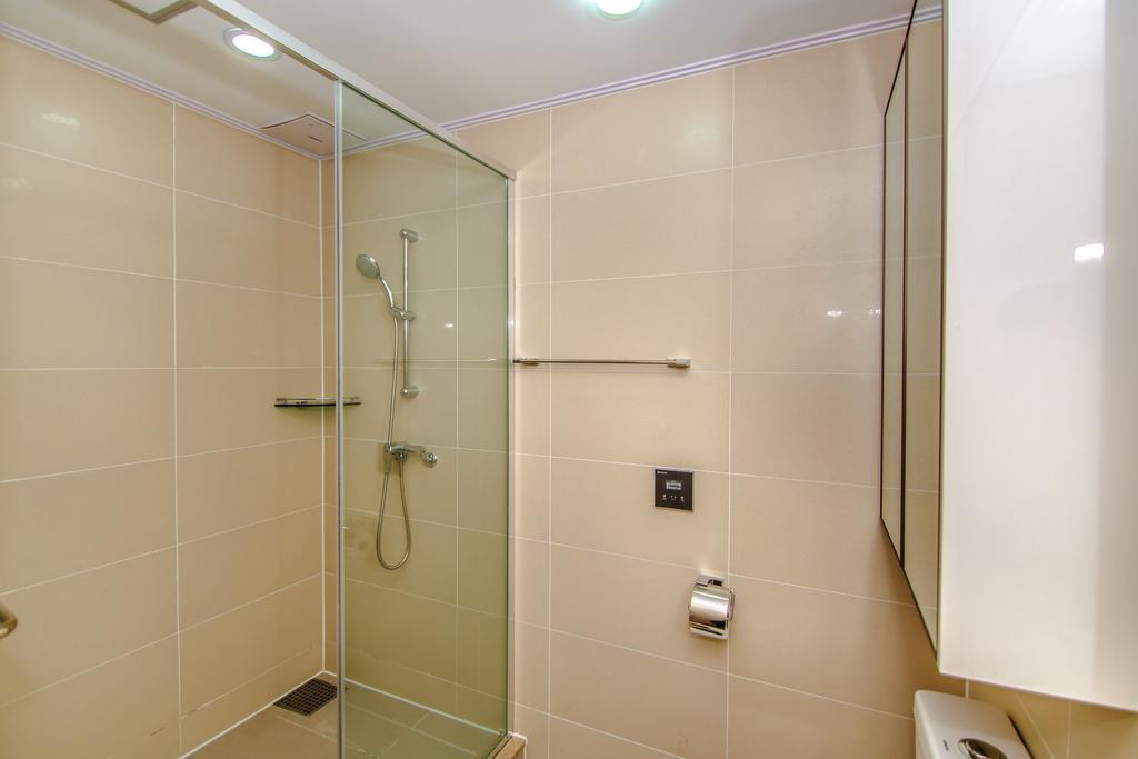 Highvill Deluxe Apartments Astana Bagian luar foto