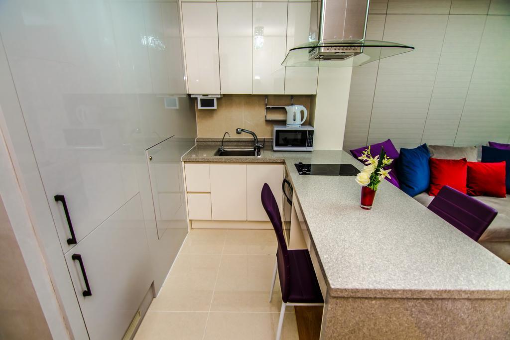Highvill Deluxe Apartments Astana Bagian luar foto